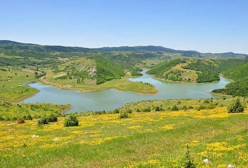 image102.jpg - Small lake near Nova Varos