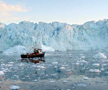 7.JPG - 

Do 2040 godine : Arktičko more ostaće bez leda preko leta, dok će preko zime debljina leda biti drastično smanjena. Po nekim naučnicima ovo se možda može dogoditi od 2060 do 2105 godine.
